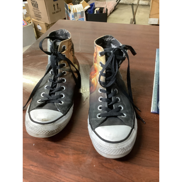 RARE Converse x Wonder Woman Print Sword Rebirth Sz 7 Men's Women's 9 Shoes - Picture 1 of 8